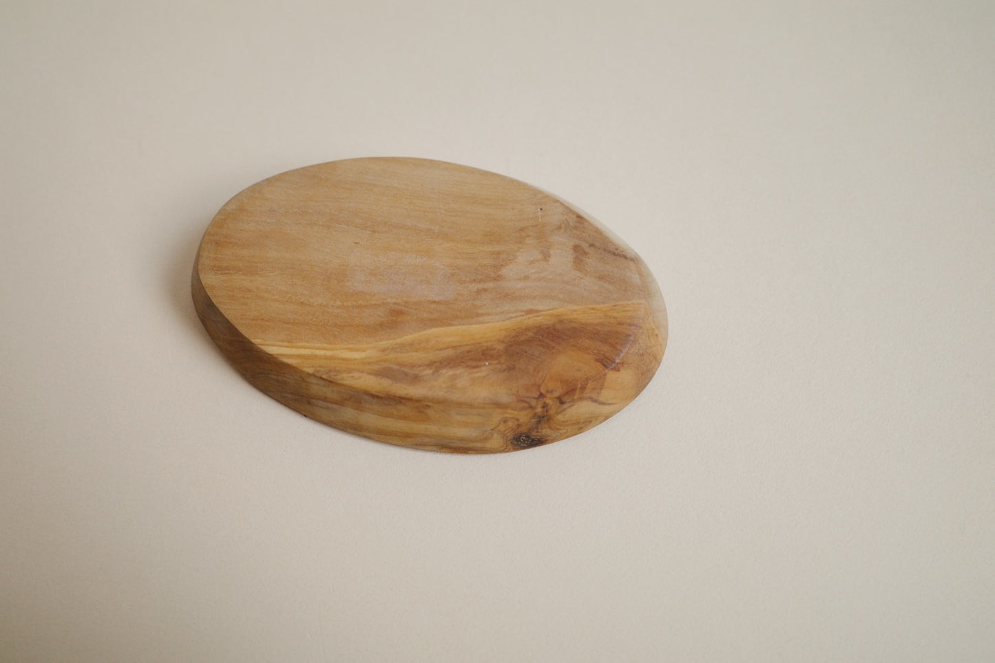 手入れして長く使えるオリーブウッドシリーズ | ラウンドトレイ