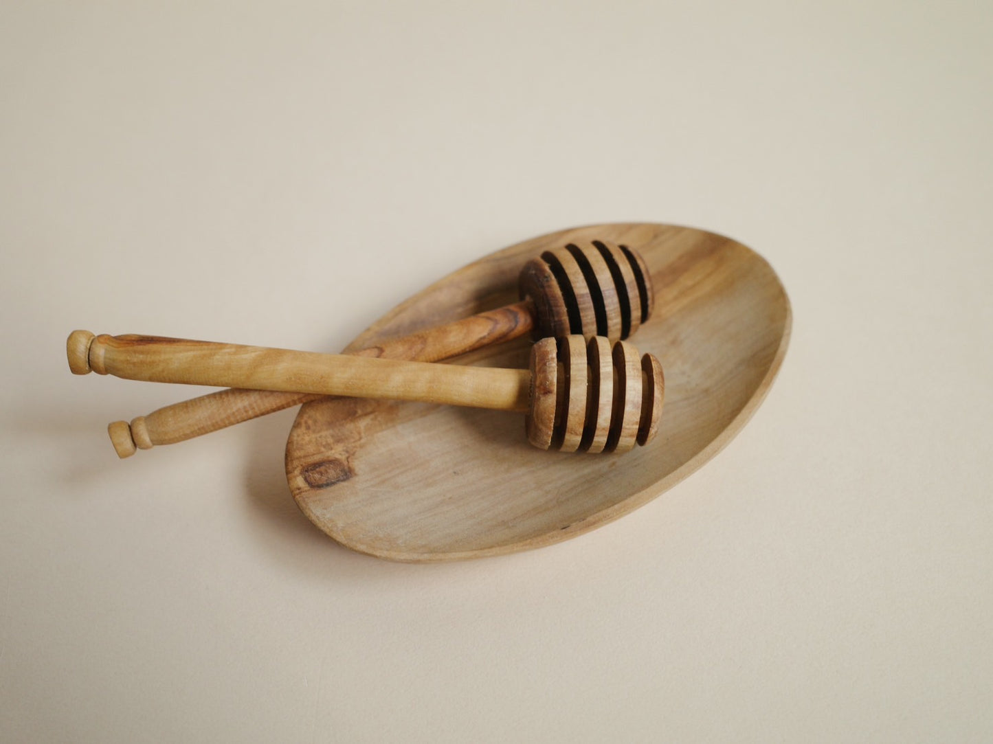 手入れして長く使えるオリーブウッドシリーズ | ラウンドトレイ